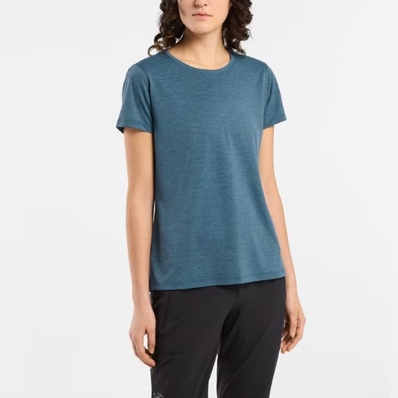 Arcteryx Women’s XXL Short Sleeve Top Outdoor Taema Crew SS Serene Heather - Picture 1 of 16